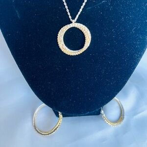 Avon Silverplated 2 Tone Circle 15" Necklace 3" Extender Matched Hoop Earrings